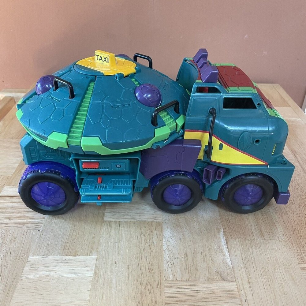 Rise of the Teenage Mutant Ninja Turtles Turtle Tank Vehicle 2018 TMNT 82511